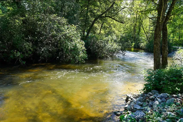 $675,000 | 262 Rooster Cove, Brevard, NC 28712