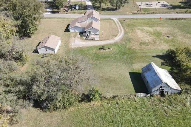 $749,000 | 501 North Platte Avenue, Edgerton, MO 64444