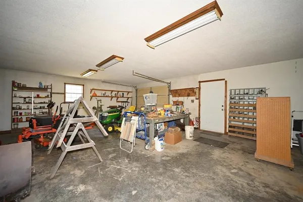 $675,000 | 501 North Platte Avenue, Edgerton, MO 64444