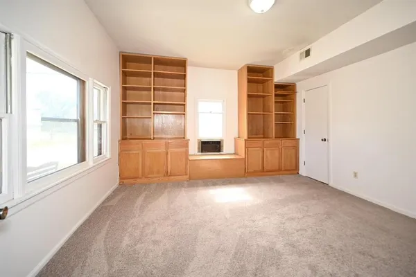 $675,000 | 501 North Platte Avenue, Edgerton, MO 64444