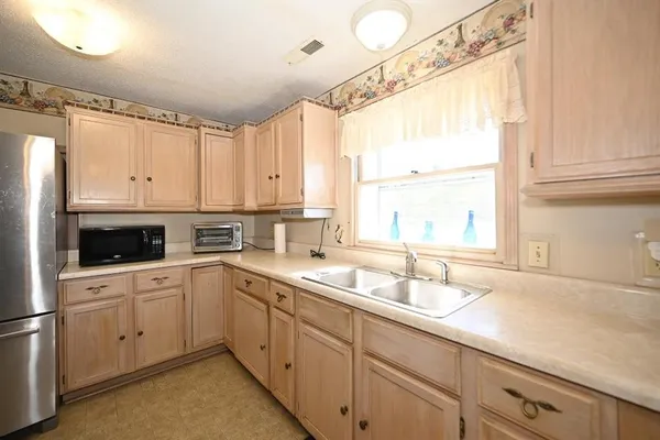 $675,000 | 501 North Platte Avenue, Edgerton, MO 64444