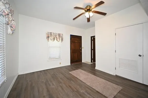 $675,000 | 501 North Platte Avenue, Edgerton, MO 64444