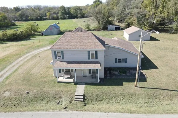 $675,000 | 501 North Platte Avenue, Edgerton, MO 64444