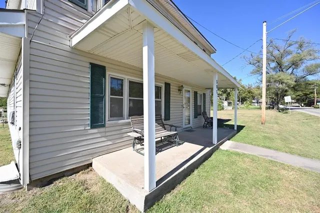 $749,000 | 501 North Platte Avenue, Edgerton, MO 64444