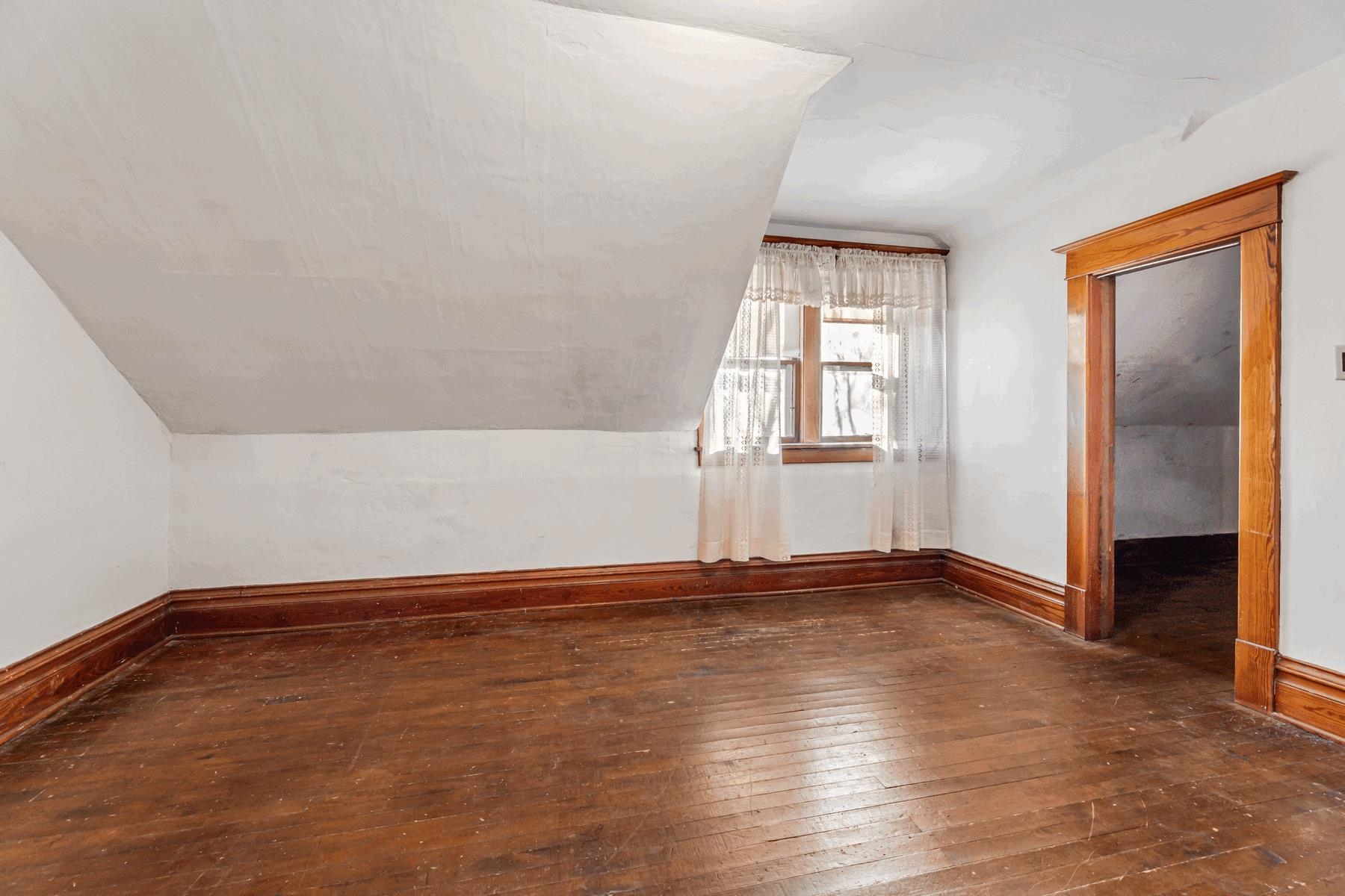 104 Center Street Wonewoc, WI 53968 - Photo 13 of 27