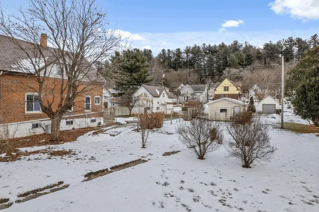 $1 | 104 Center Street, Wonewoc, WI 53968