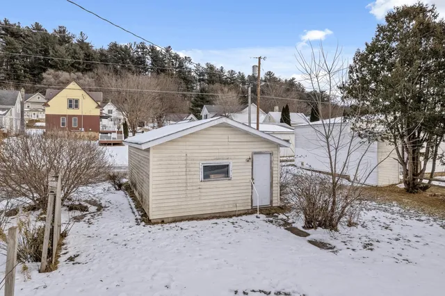 $1 | 104 Center Street, Wonewoc, WI 53968