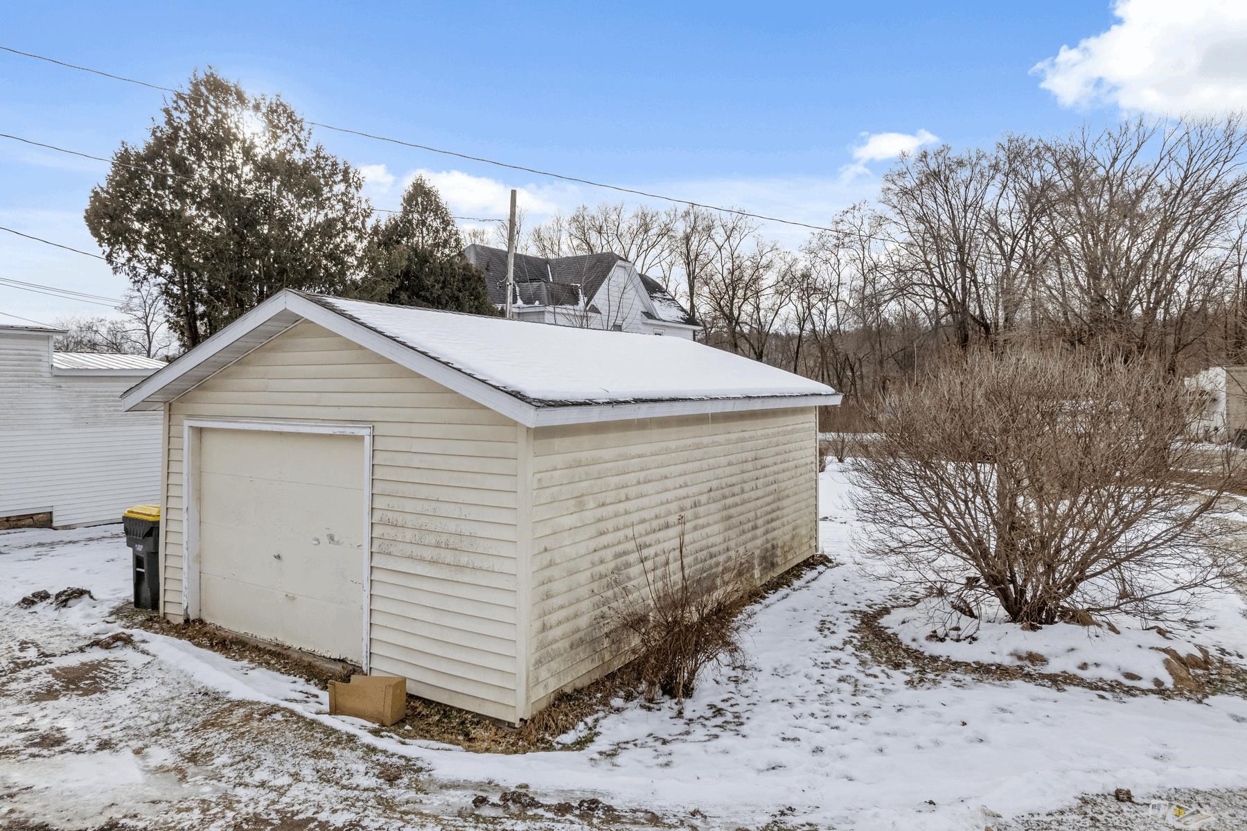 104 Center Street Wonewoc, WI 53968 - Photo 21 of 27