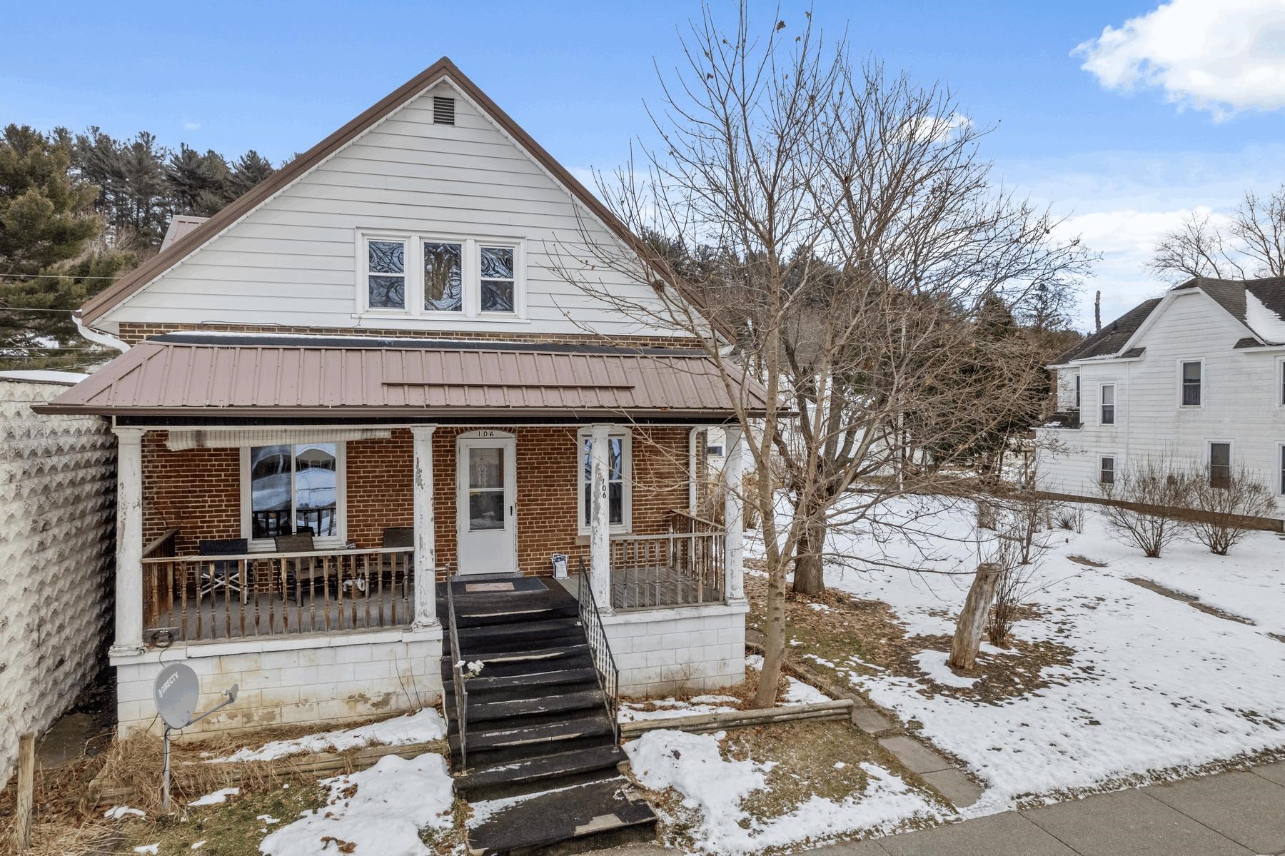 104 Center Street Wonewoc, WI 53968 - Photo 26 of 27