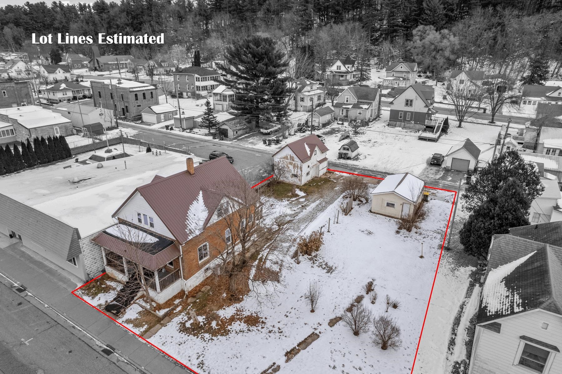 104 Center Street Wonewoc, WI 53968 - Photo 3 of 27