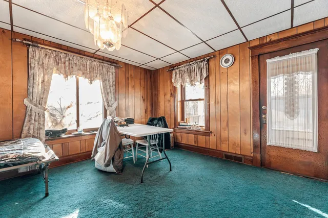 $1 | 104 Center Street, Wonewoc, WI 53968