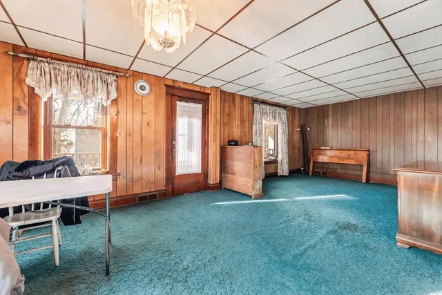 $1 | 104 Center Street, Wonewoc, WI 53968