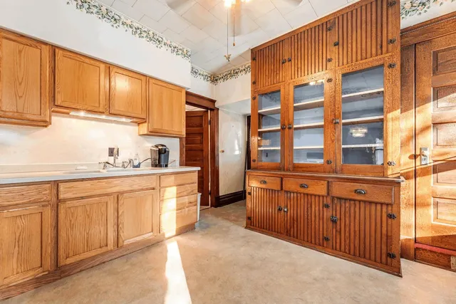 $1 | 104 Center Street, Wonewoc, WI 53968