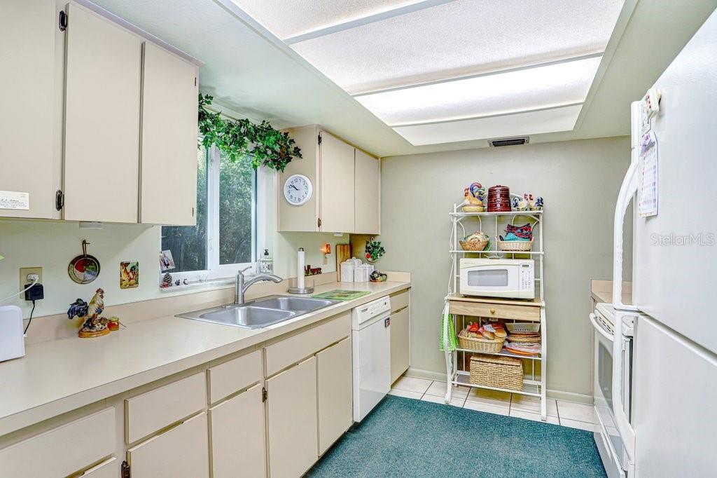 14931 Old Pointe Road Tampa, FL 33613 - Photo 11 of 26