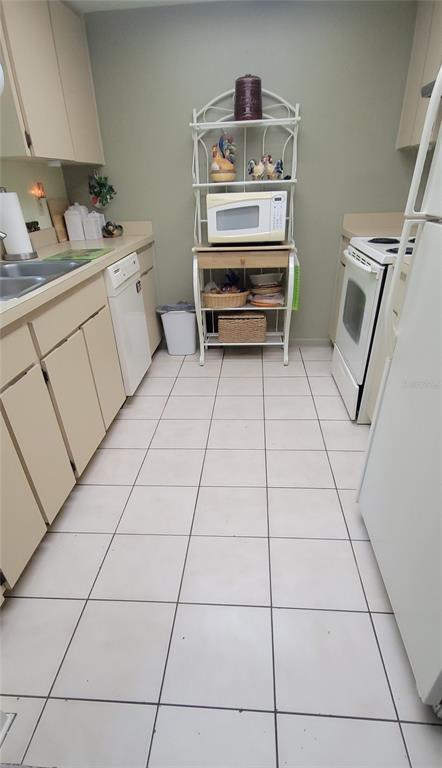 14931 Old Pointe Road Tampa, FL 33613 - Photo 12 of 26