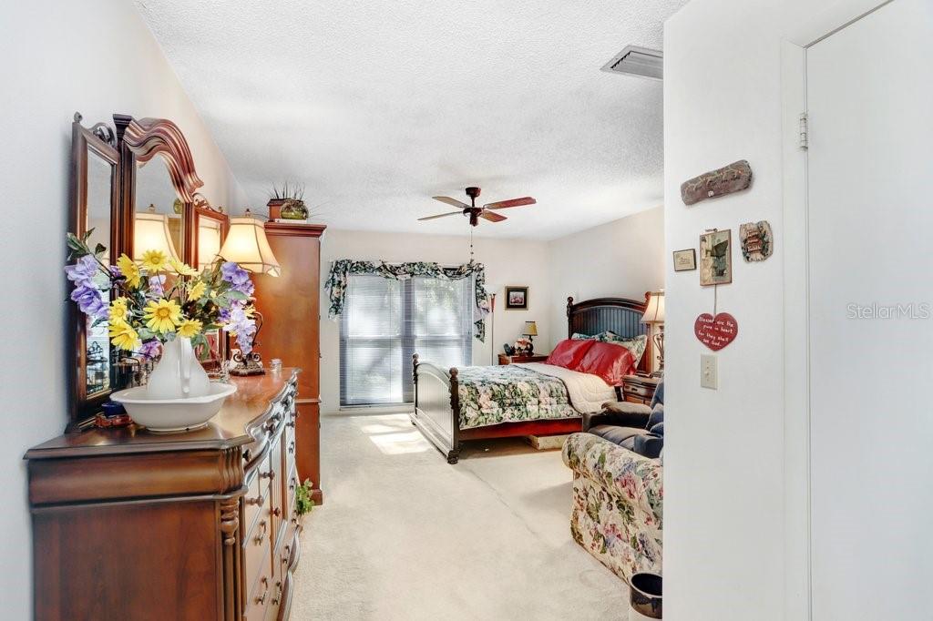 14931 Old Pointe Road Tampa, FL 33613 - Photo 13 of 26