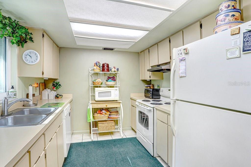 14931 Old Pointe Road Tampa, FL 33613 - Photo 10 of 26