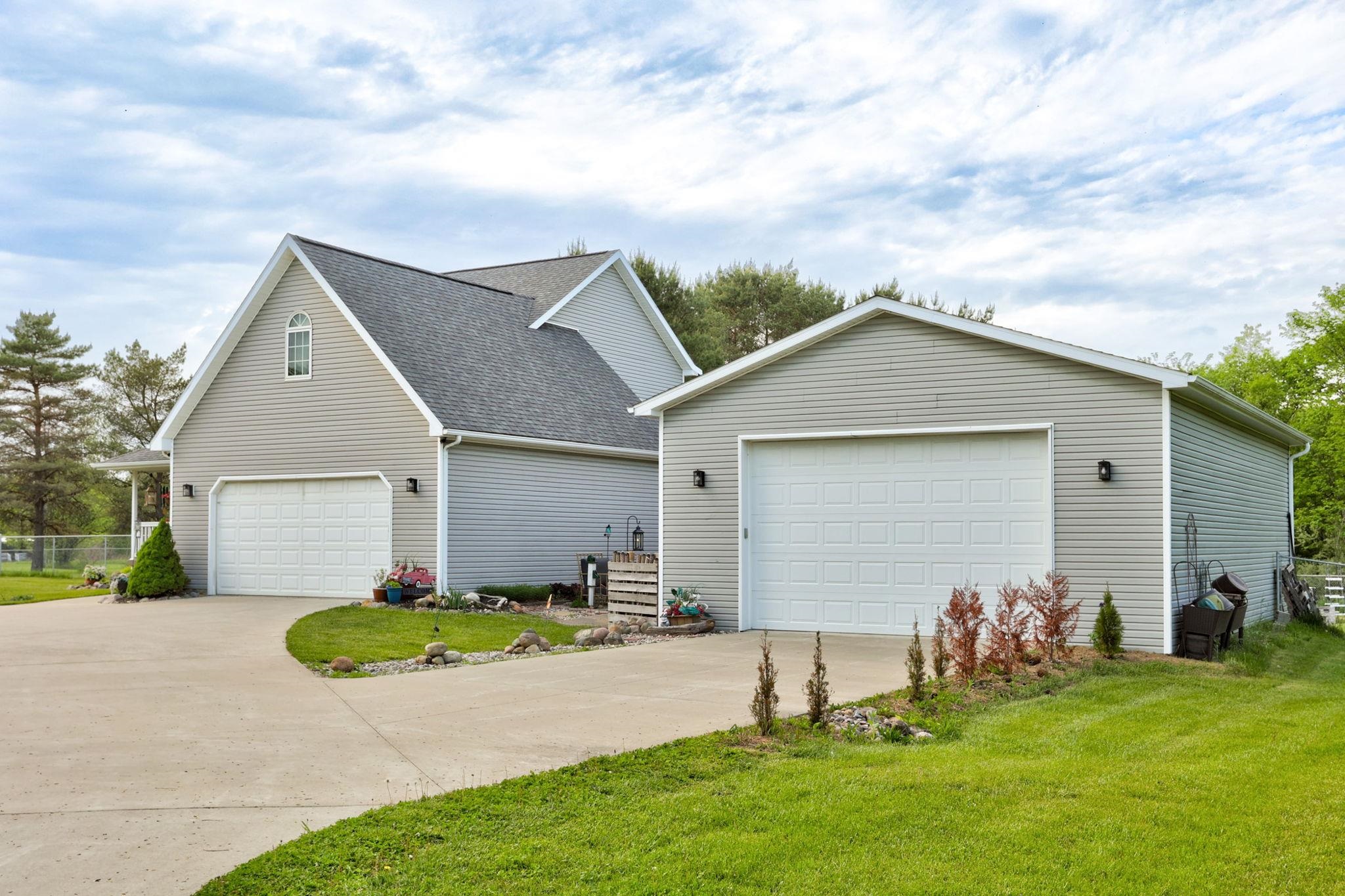 2119 East Vienna Road Clio, MI 48420 - Photo 6 of 88