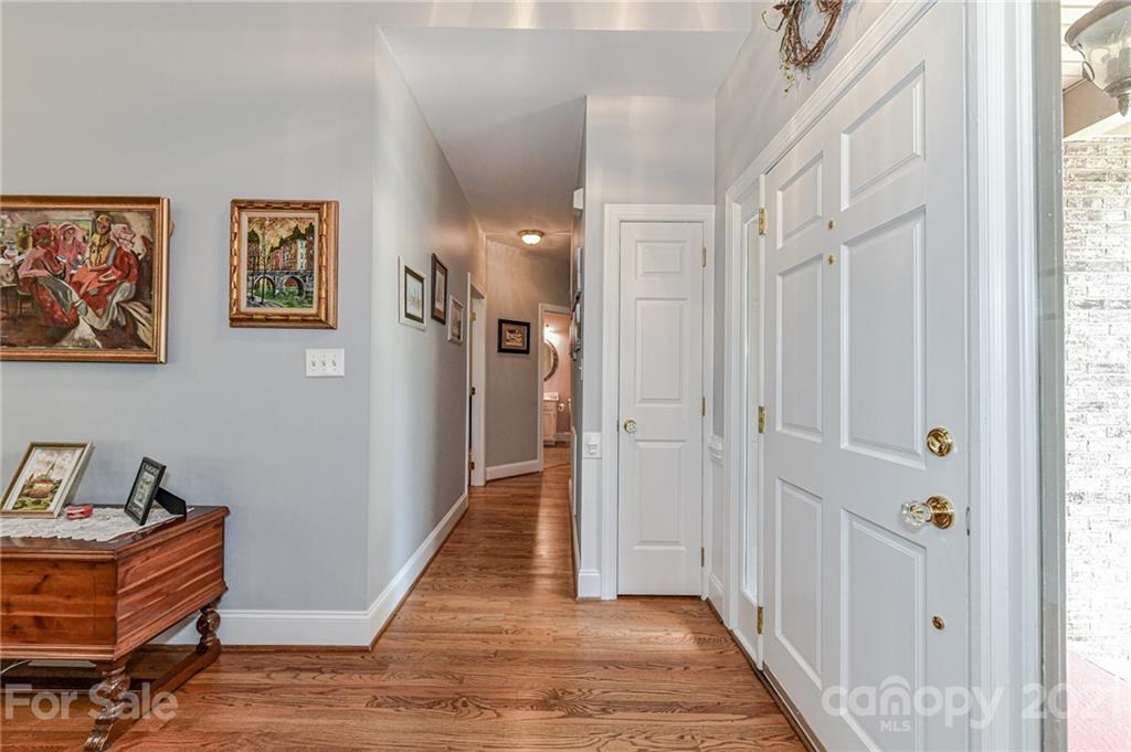 8119 Stevens Mill Road Matthews, NC 28104 - Photo 5 of 37 Gallery Image 5