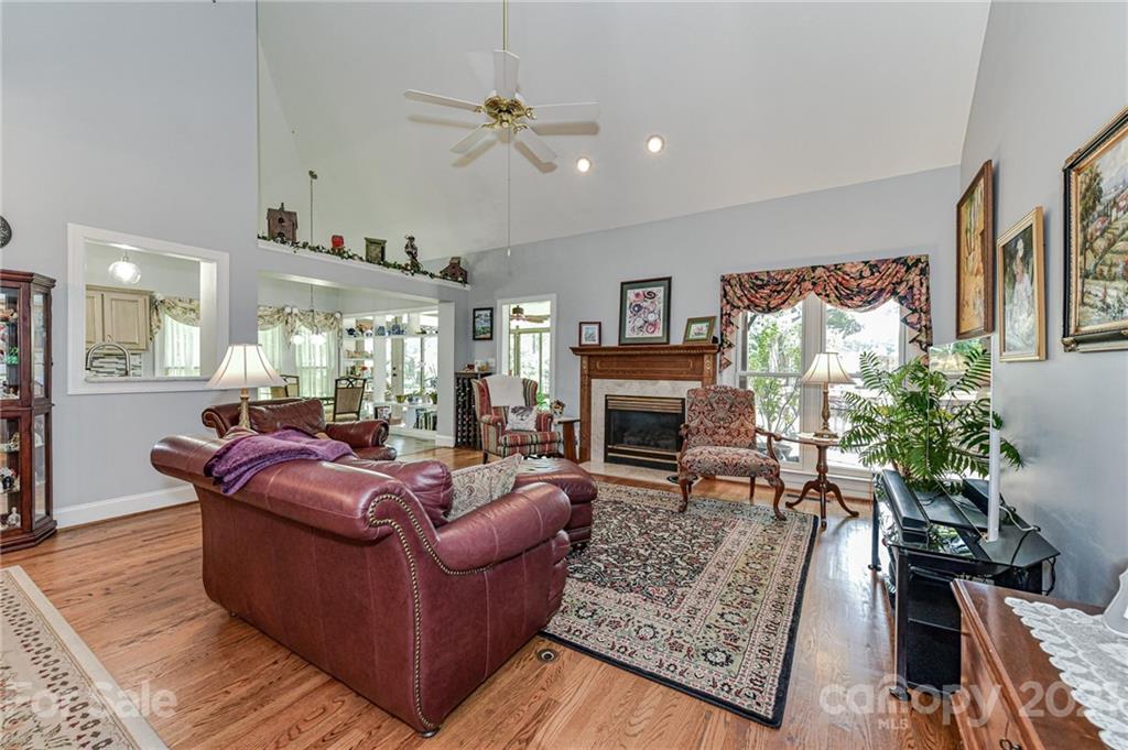 8119 Stevens Mill Road Matthews, NC 28104 - Photo 9 of 37 Gallery Image 9