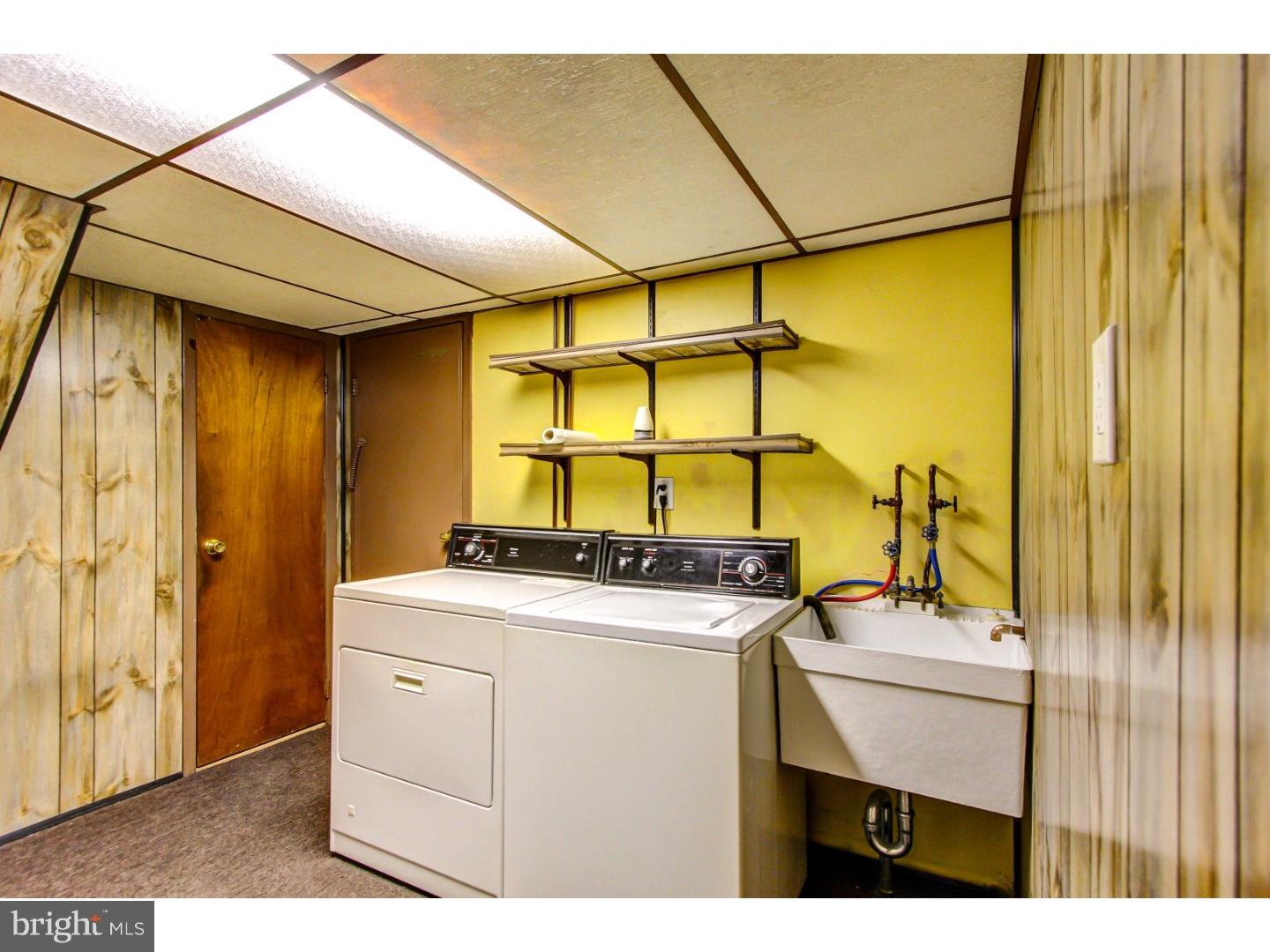 10840 East Keswick Road Philadelphia, PA 19154 - Photo 15 of 18 Laundry Room