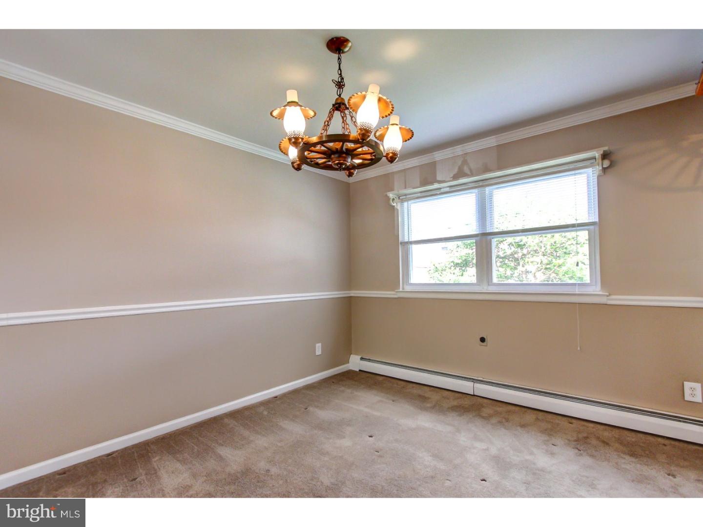 10840 East Keswick Road Philadelphia, PA 19154 - Photo 5 of 18 Dining Room