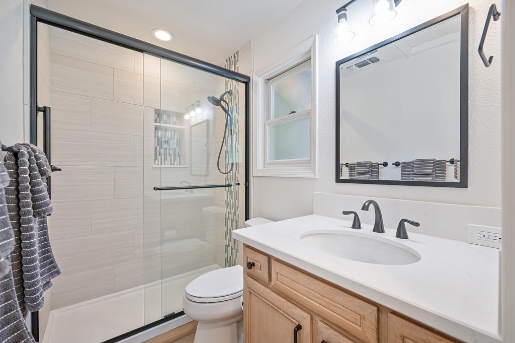 29082 Ridge View Road Foresthill, CA 95631 - Photo 42 of 78 a bathroom with a sink toilet and shower