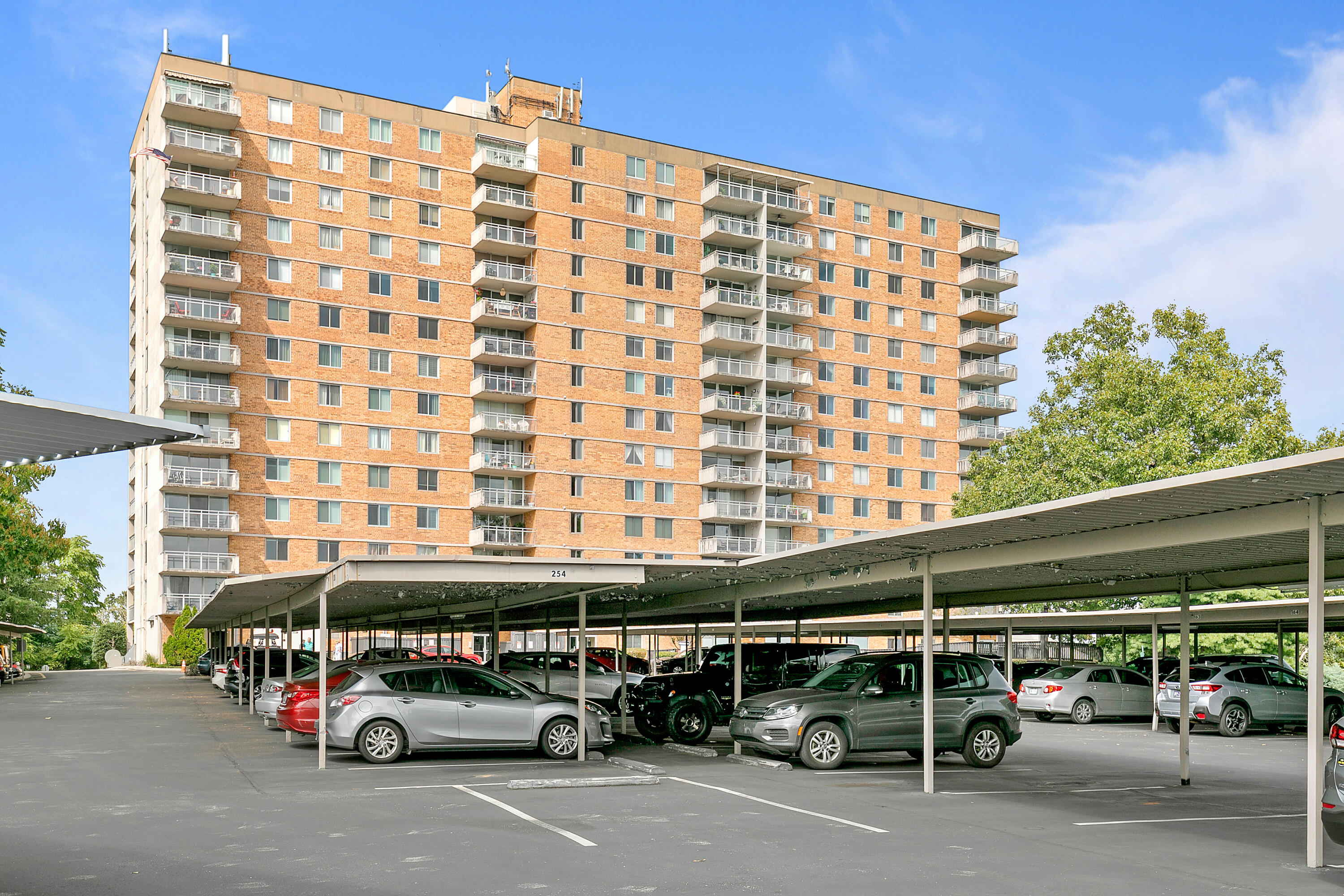 1131 Stringers Ridge Road, Unit 7C Chattanooga, TN 37405 - Photo 30 of 31 Pinnacle-31