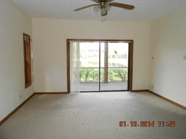 144 Southeast Crestwood Circle Stuart, FL 34997 - Photo 6 of 12 021