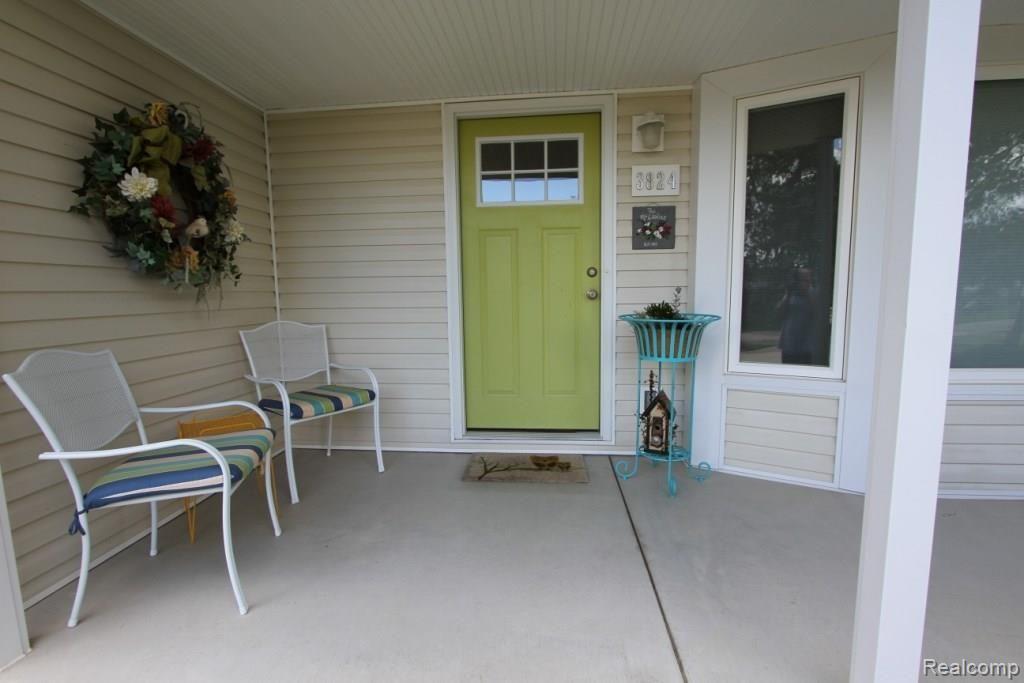 3824 Mildred Avenue Rochester Hills, MI 48309 - Photo 2 of 22