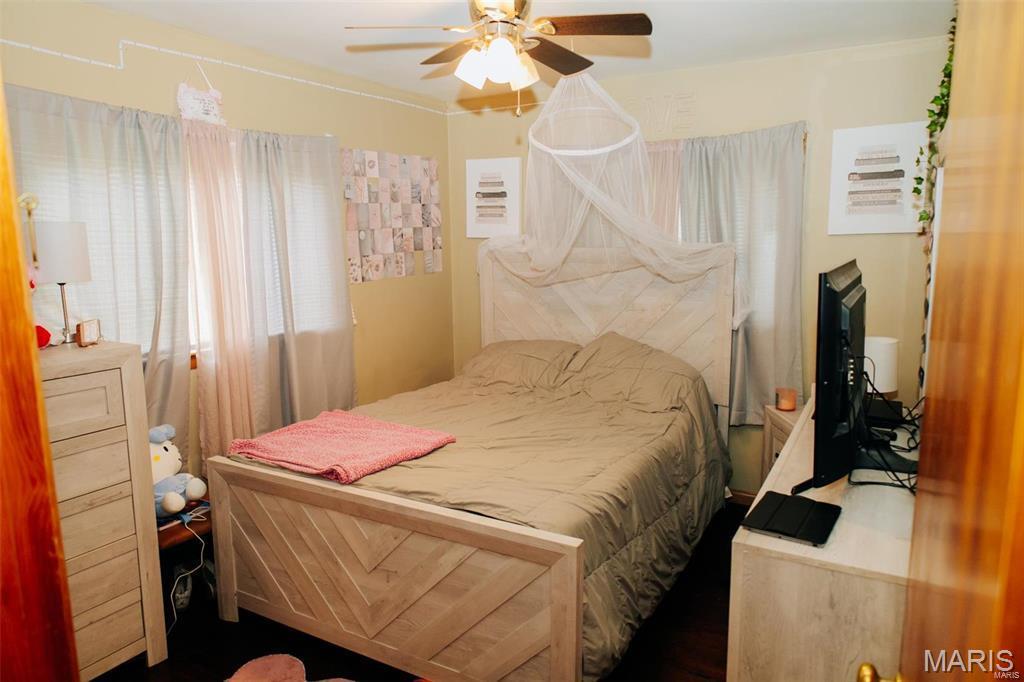 1002 Hutton Place Ferguson, MO 63135 - Photo 5 of 18