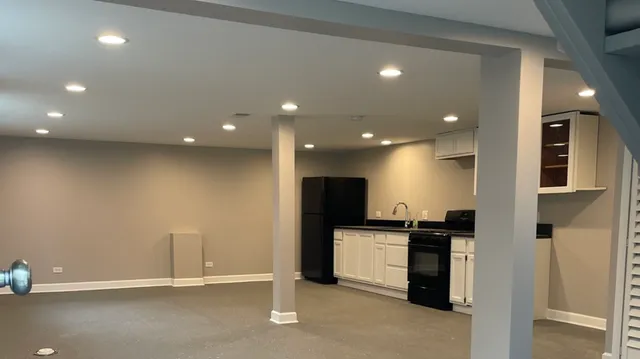 $1,800 | 8422 South Buffalo Avenue, Unit 1R, Chicago, IL 60617