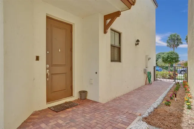 $555,000 | 4875 Northwest 55th Place, Tamarac, FL 33319