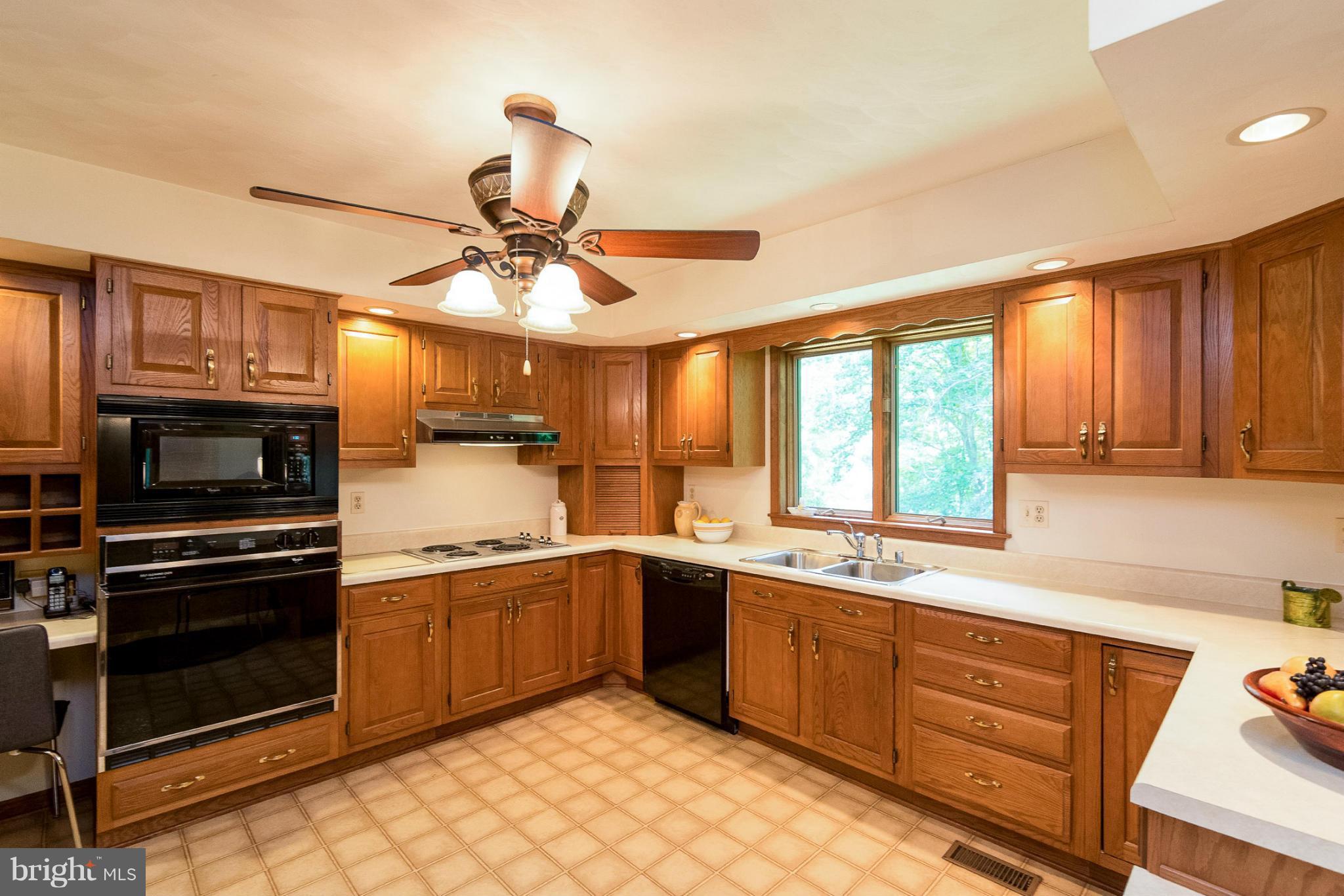4169 Louisville Road Finksburg, MD 21048 - Photo 8 of 30 Kitchen