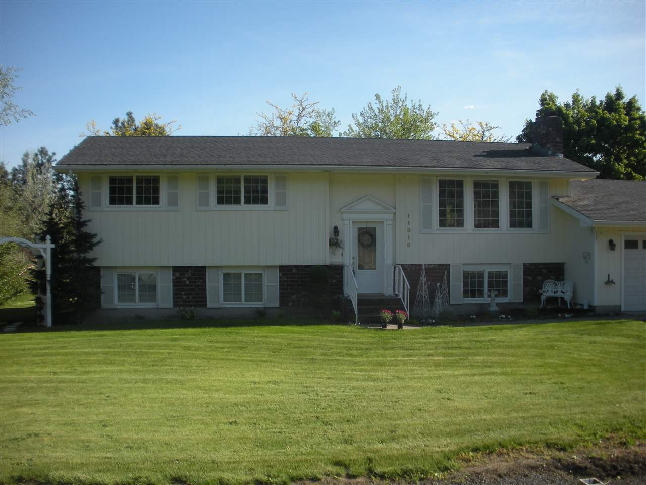 11818 North Cheyenne Road Mead, WA 99021 - Photo 1 of 19 Gallery Image 1