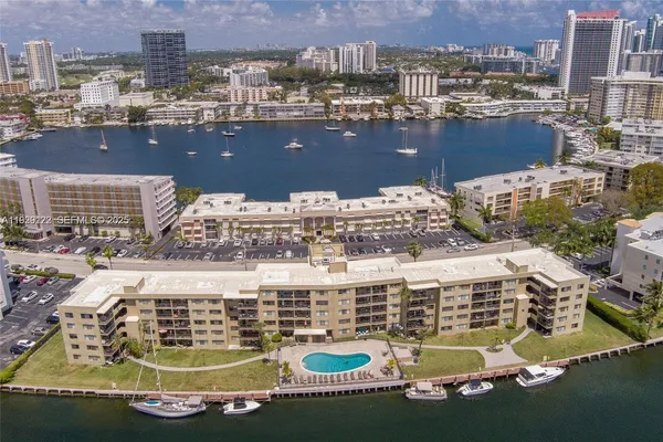 $1,800 | 301 Golden Isles Drive, Unit 506, Hallandale Beach, FL 33009