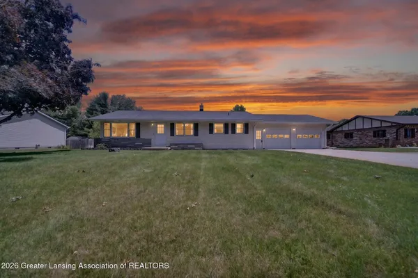 $285,000 | 7815 Dawn Drive, Portland, MI 48875