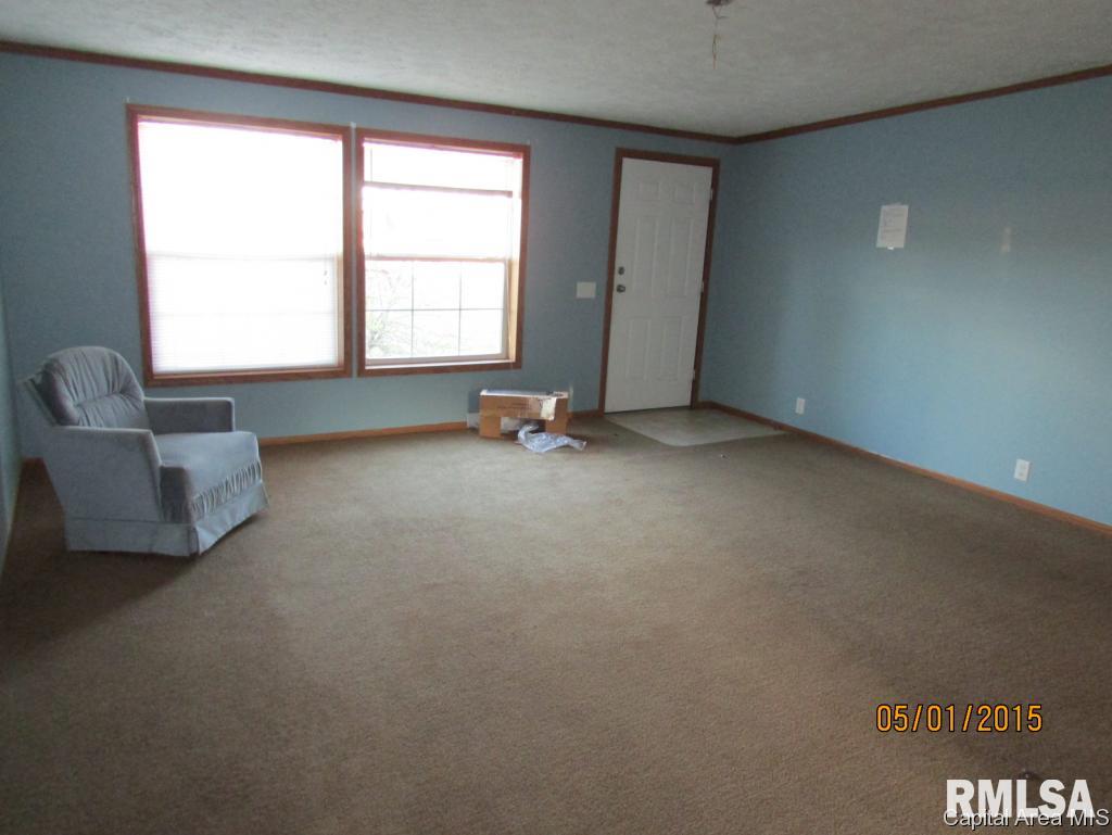 10490 Bell Fountain Road Dawson, IL 62520 - Photo 13 of 20 Gallery Image 13