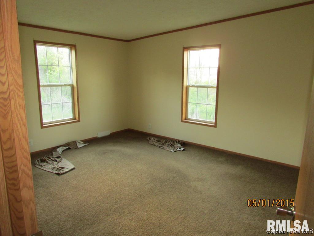 10490 Bell Fountain Road Dawson, IL 62520 - Photo 10 of 20 Gallery Image 10