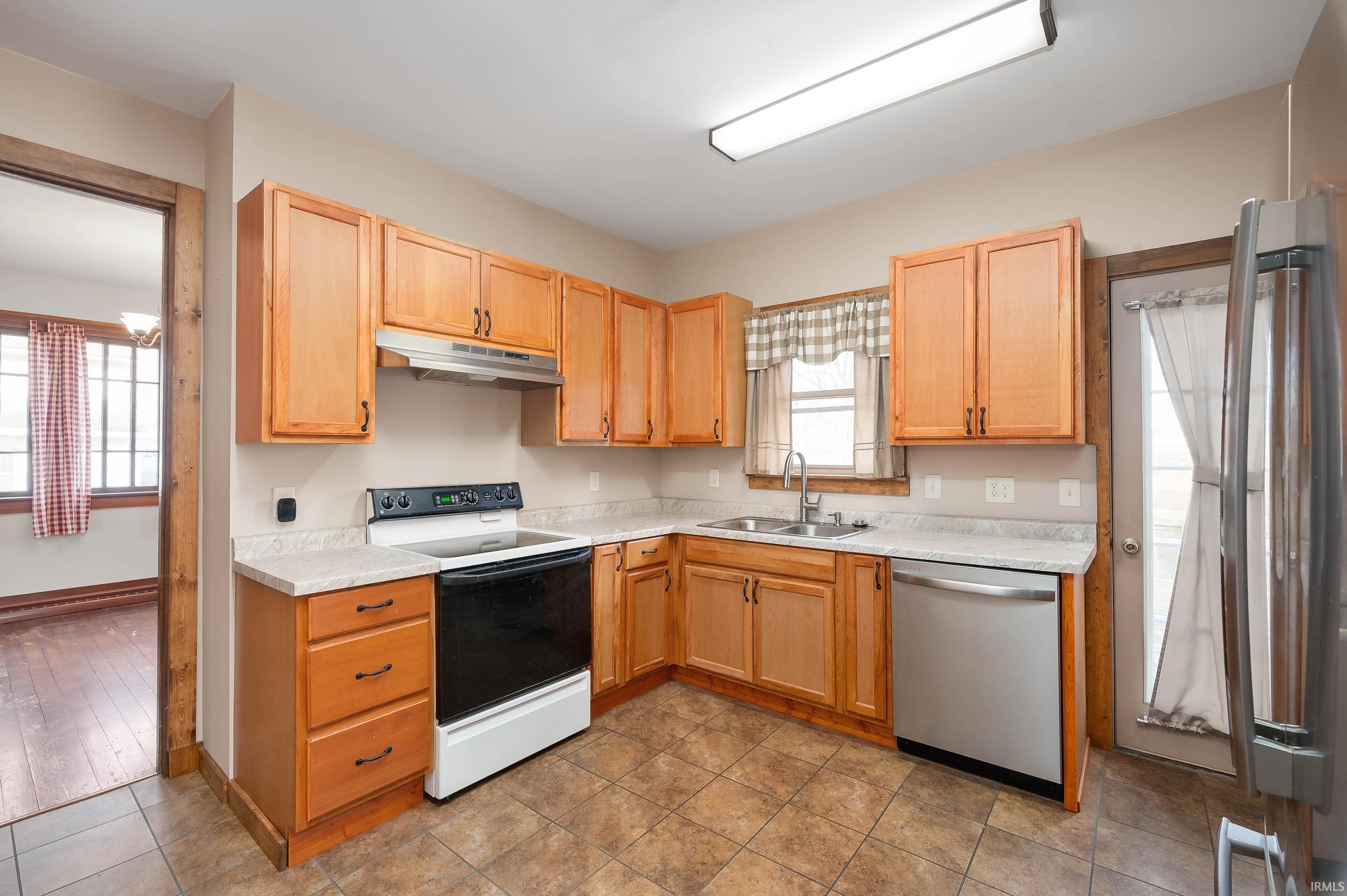 4 West Henley Street Carthage, IN 46115 - Photo 10 of 29 Gallery Image 10