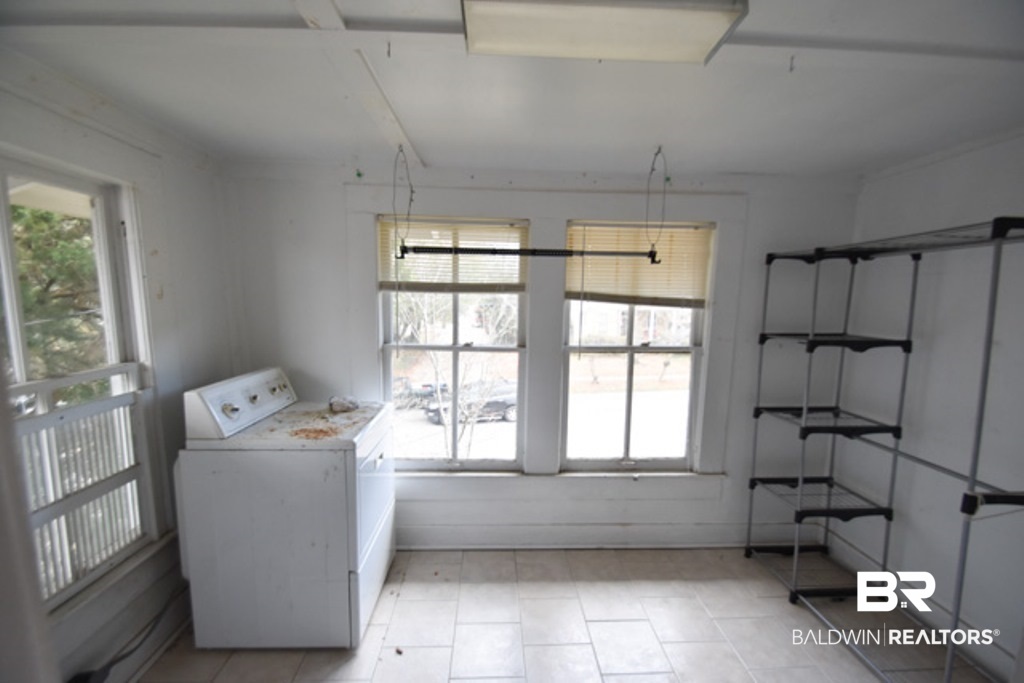 1755 Dauphin Street Mobile, AL 36604 - Photo 10 of 15