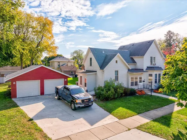 $390,000 | 105 North Harrison Street, Stoughton, WI 53589