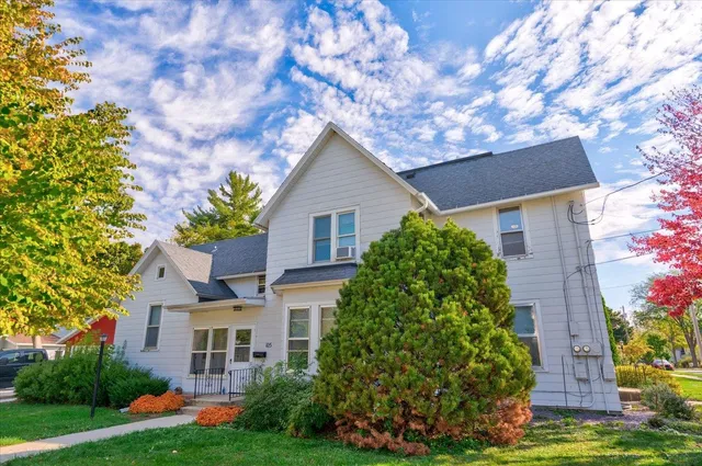 $390,000 | 105 North Harrison Street, Stoughton, WI 53589