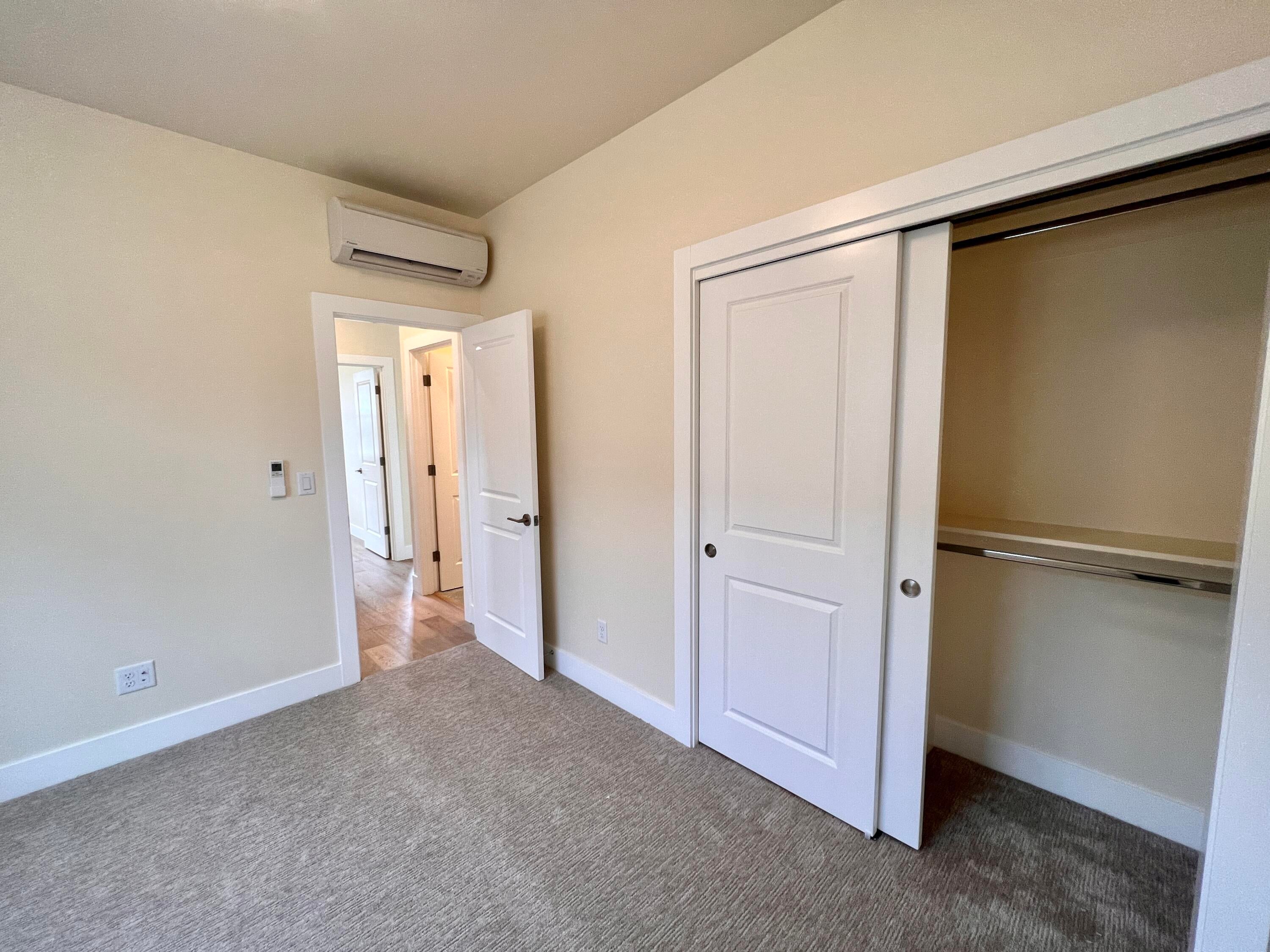 363 Randy Street Ashland, OR 97520 - Photo 25 of 28 Guest Bedroom