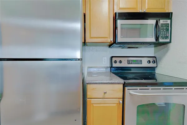 $2,200 | 12293 Sailwinds Drive, Unit 203, Largo, FL 33773