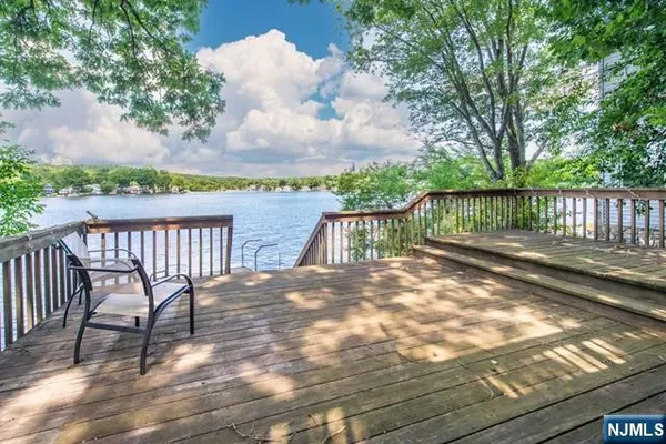 $3,100 | 21 East Shore Road, Denville, NJ 07834