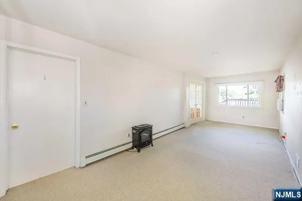 $3,100 | 21 East Shore Road, Denville, NJ 07834