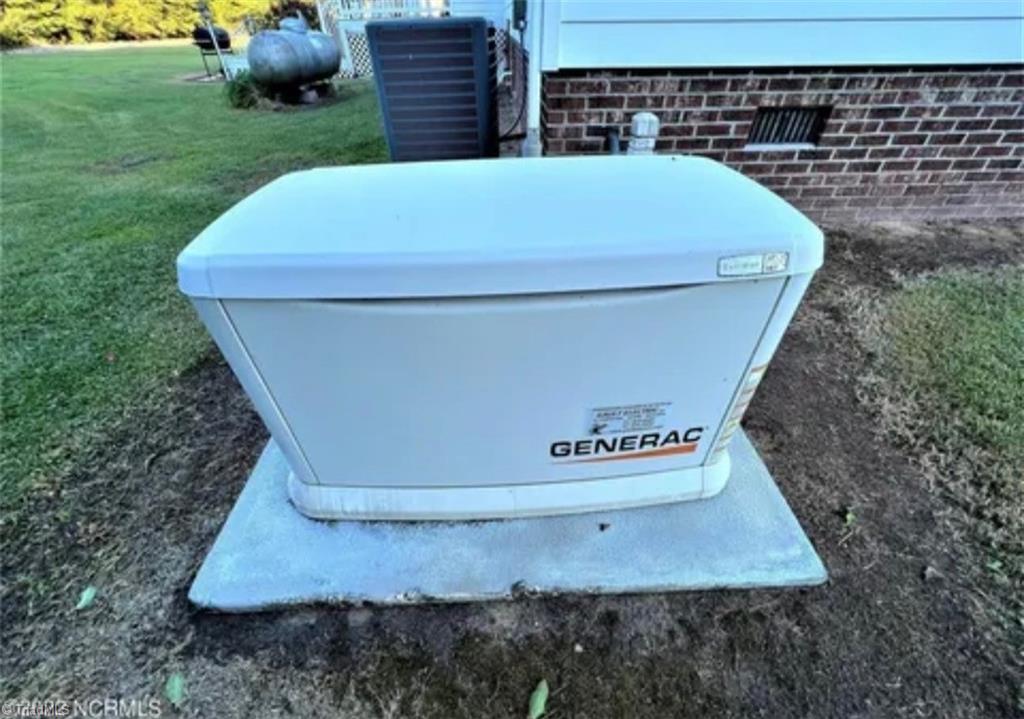 815 Old Cherry Road Creswell, NC 27928 - Photo 12 of 12 Driveway leading to Pool