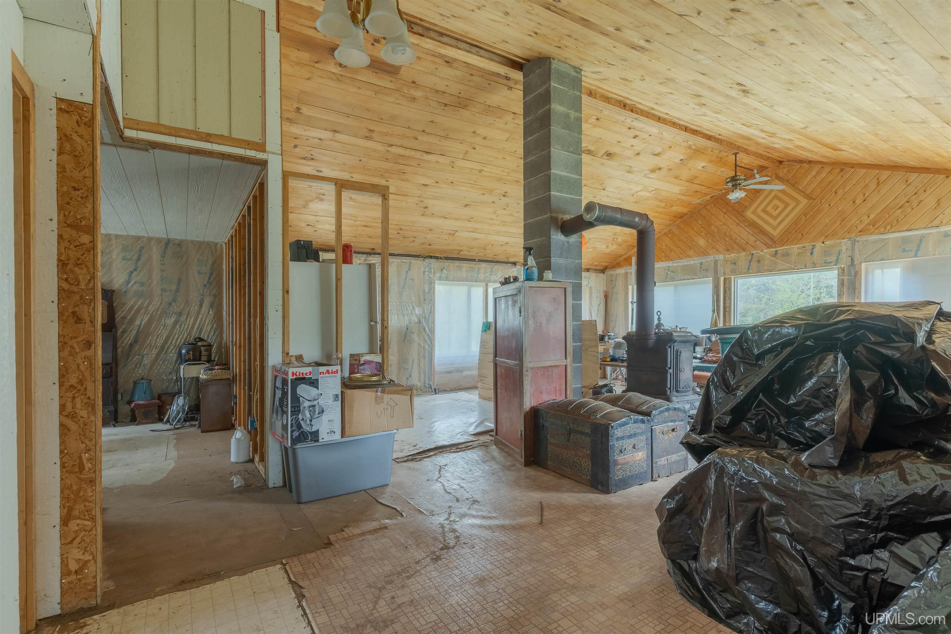162 Section 6 Road Crystal Falls, MI 49920 - Photo 3 of 37
