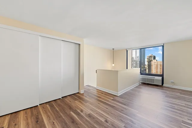 $2,300 | 1221 North Dearborn Parkway, Unit 1601N, Chicago, IL 60610